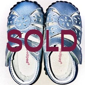 Pediped DAPHNE SILVER Silver Sandals